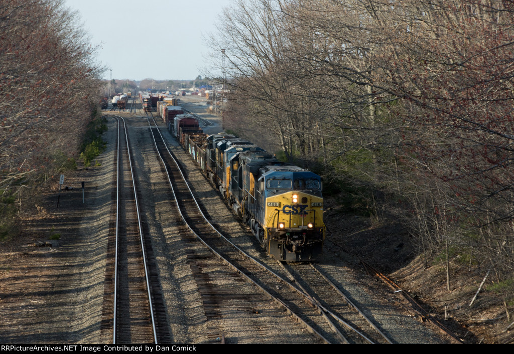 CSXT 486 Leads M427 out of Rigby Yard